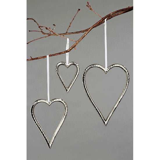 4303500_aluminium_deko-herzen_silber_zum_aufhaengen_mit_weissen_band_3_teilig_hochzeit_herz_metall_haengedeko